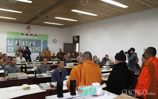 Đoàn GHPGVN thăm Phật giáo tỉnh Chiết Giang ảnh 5 IMG_8425.JPG