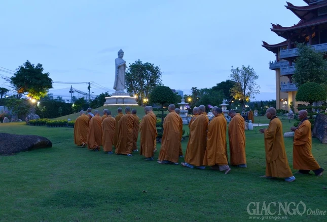 Le via Phat A Di Da (12).jpg