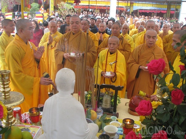 Bổ nhiệm trụ trì và đúc đại hồng chung chùa Yên Thái ảnh 6 IMG_2770.jpg