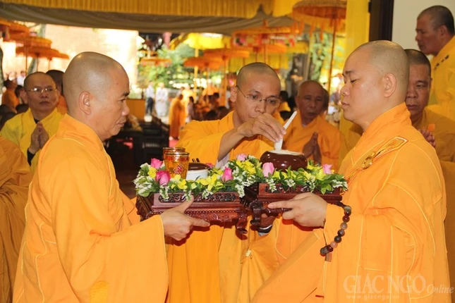 TT-Huế: Lễ chung thất cố HT.Thích Chơn Thiện ảnh 4 7.jpg