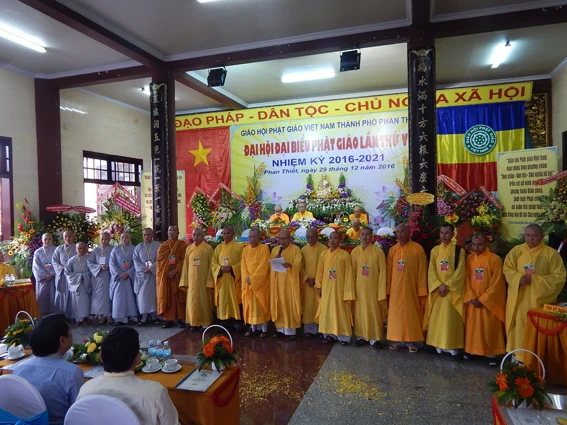 Bình Thuận: Phật giáo TP.Phan Thiết tổ chức đại hội ảnh 4 15- Tân BTS NK 2016-2021 ra mắt.jpg