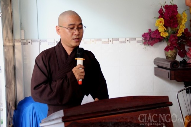 QHau2.jpg