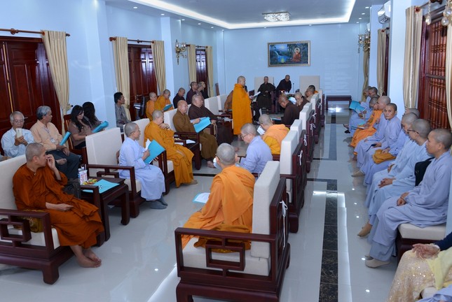 Le Tat Nien HVPG co so Le Minh Xuan (1).JPG