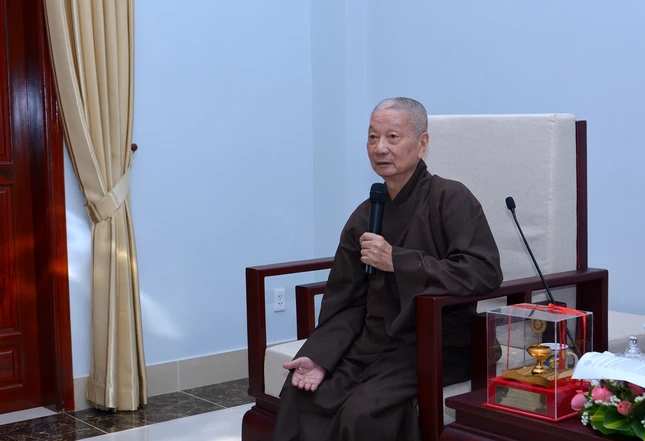 Le Tat Nien HVPG co so Le Minh Xuan (2).JPG