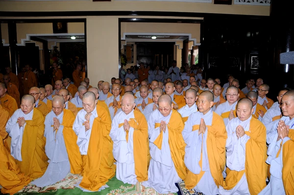 Lễ giỗ cố HT.Thiện Hoa tại thiền viện Thường Chiếu ảnh 3 anh gio HT 2.jpg