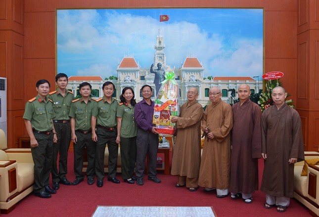 Chuc Tet- ngay 19-1-2017 (5a).jpg