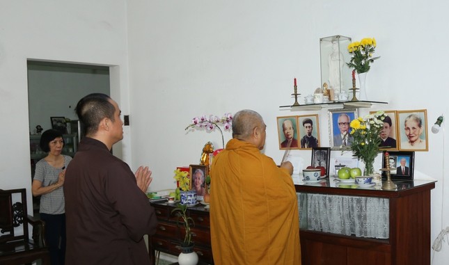 Thăm Cư sĩ Tống Hồ Cầm tròn 100 tuổi ảnh 3 IMG_0761a.jpg