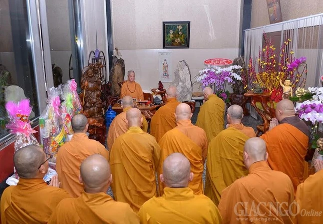 BTS TP.HCM chúc Tết chư tôn đức HĐCM, HĐTS ảnh 2 2.jpg