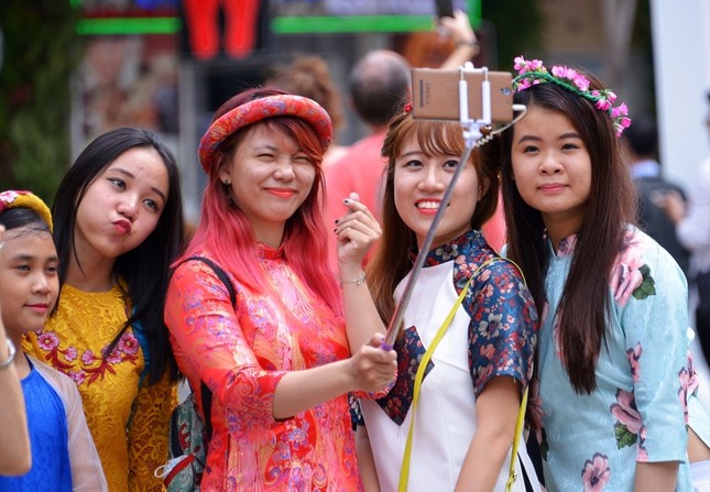 Duong Hoa Nguyen Hue - Xuan Dinh Dau (24).JPG