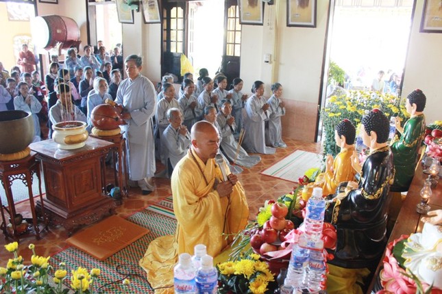 Ngày đầu năm tươi vui ở ngôi chùa trên đất Tây Nguyên ảnh 5 6qt.jpg