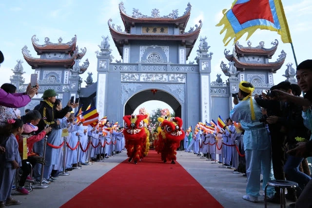 Quảng Ninh: Rộn ràng khai hội Xuân Yên Tử 2017 ảnh 15