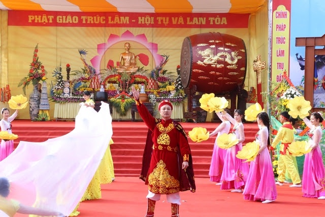 Quảng Ninh: Rộn ràng khai hội Xuân Yên Tử 2017 ảnh 19