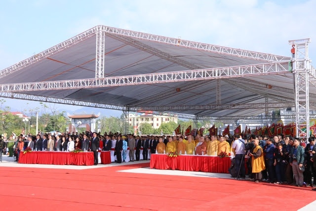 Quảng Ninh: Rộn ràng khai hội Xuân Yên Tử 2017 ảnh 23