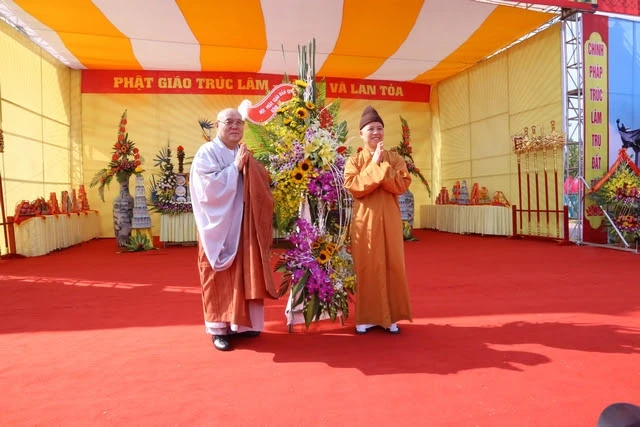 Quảng Ninh: Rộn ràng khai hội Xuân Yên Tử 2017 ảnh 27