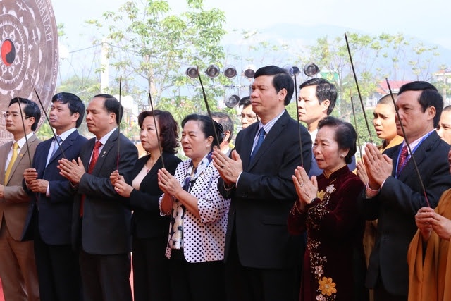 Quảng Ninh: Rộn ràng khai hội Xuân Yên Tử 2017 ảnh 29