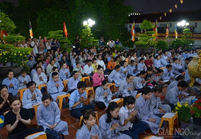 Ram thang Gieng (18).jpg