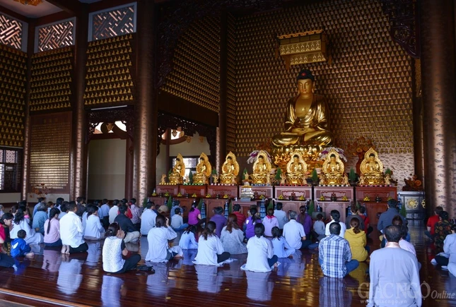 Ram thang Gieng (2).jpg