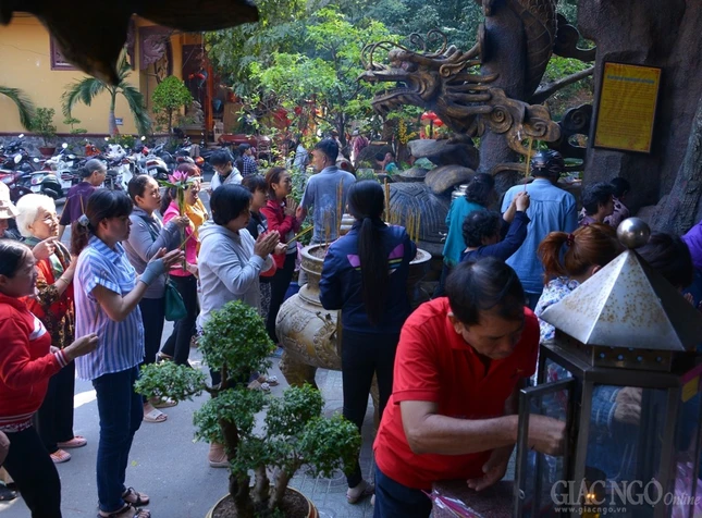 Ram thang Gieng (8).jpg