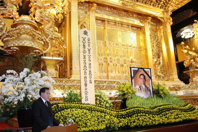 Tưởng niệm cựu vương Thái Lan tại chùa Nhật Bản ảnh 1 a vch 11.jpg