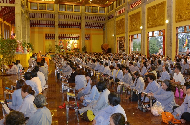 Hoa thuong thuyet giang tai VNQT (3).JPG