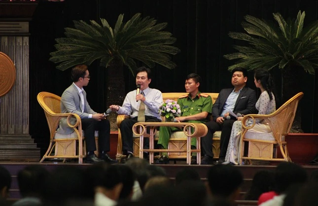 Tổng kết phong trào thi đua yêu nước TP.HCM năm 2016 ảnh 1 3hn.jpg