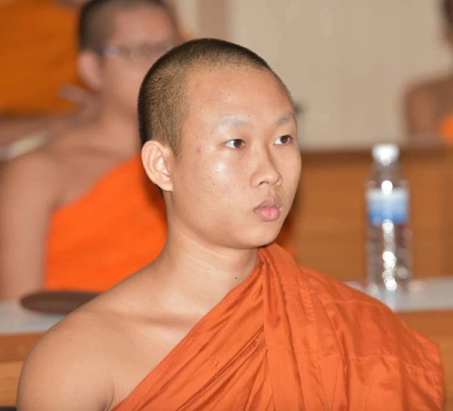 a 2, su Thailand.jpg