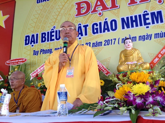 3- TT Thich Minh Nhat-Truong BTS GHPGVN Tinh Binh Thuan phat bieu chi dao Dai hoi.jpg