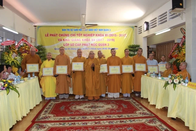 Lớp sơ cấp Phật học Q.3 tổng kết khóa XI ảnh 3 10sc.jpg