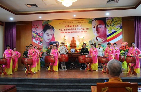 Hà Nội: Giao lưu "Phật giáo đối với nữ Phật tử" ảnh 1 dsc_7038_jpg.jpg