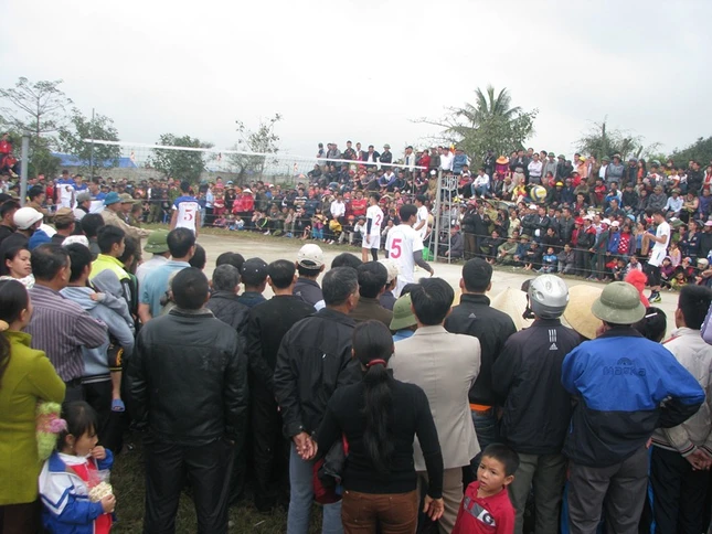 Hàng vạn người về dự lễ hội đền - chùa Gám ảnh 5 IMG_0245.JPG