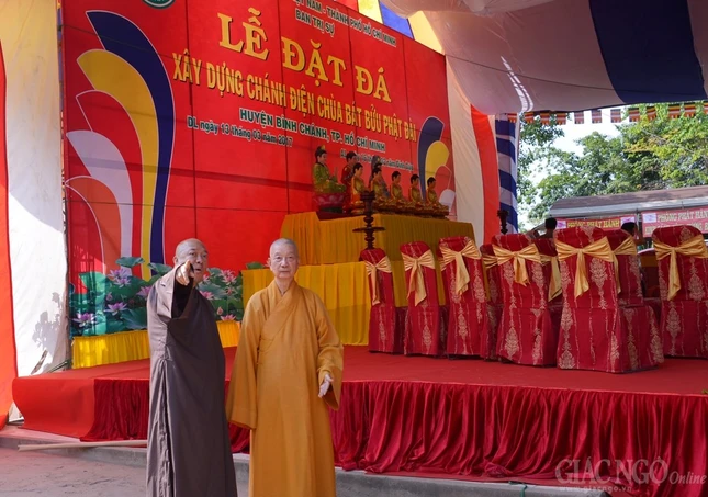 Le dat da XD chua BB Phat dai (4).jpg