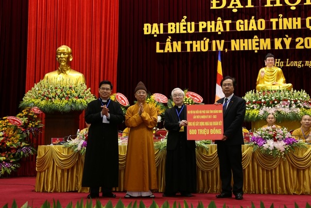 Phật giáo Quảng Ninh tổ chức đại hội lần IV ảnh 10 42vamt.jpg