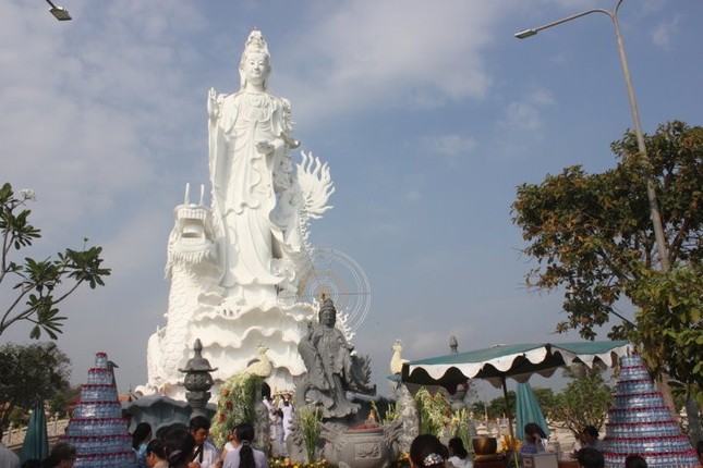 Chùa Sơn Thành, Thiền Lâm khánh thành tượng Quan Âm ảnh 8 a hkha 3.jpg