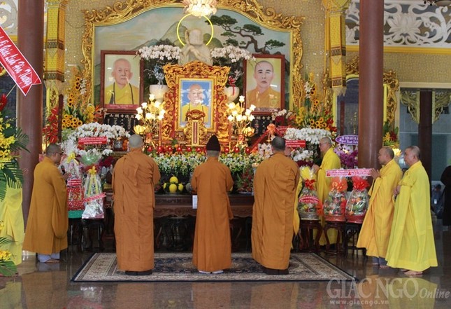 TƯGH tưởng niệm cố Đại lão HT.Thích Trí Tịnh ảnh 10 2tn.jpg