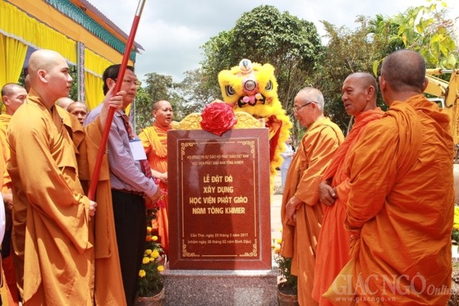 Đặt đá xây dựng Học viện Phật giáo Nam tông Khmer ảnh 21 27.jpg