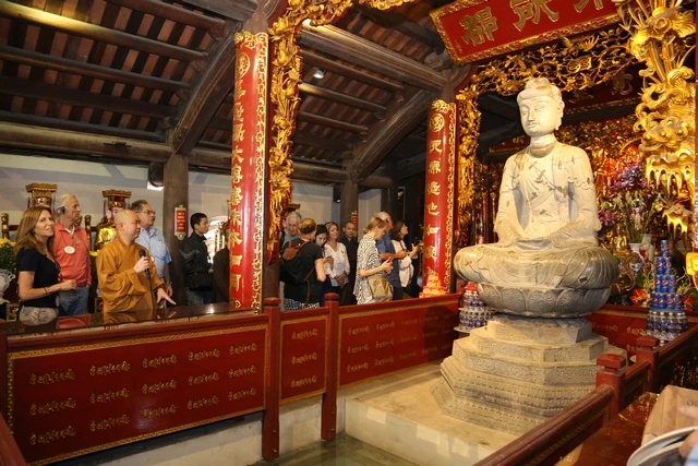 Doanh nhân nước ngoài dự khóa tu tại chùa Phật Tích ảnh 6 20vamt.jpg