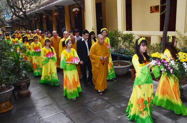 Hà Nội: Mít-tinh hưởng ứng Ngày Phật giáo Quốc tế ảnh 1