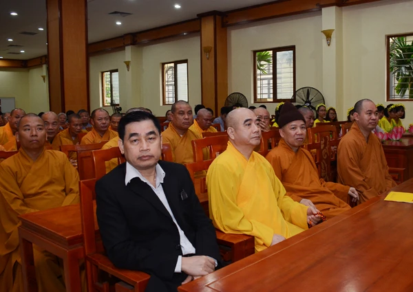 Hà Nội: Mít-tinh hưởng ứng Ngày Phật giáo Quốc tế ảnh 2