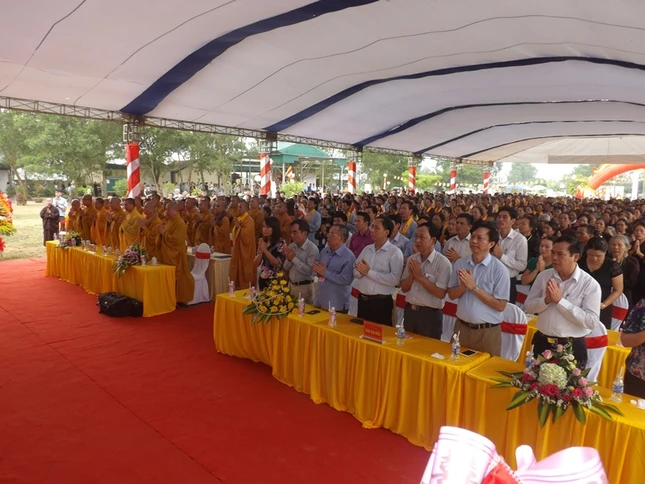 huutinh2.JPG
