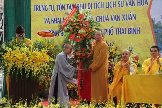 Thái Bình: Khánh thành, khai mạc lễ hội chùa Vạn Xuân ảnh 2 IMG_9803.JPG