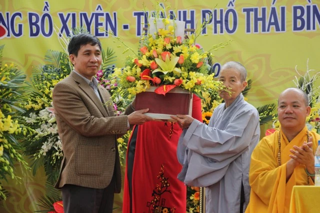 Thái Bình: Khánh thành, khai mạc lễ hội chùa Vạn Xuân ảnh 3 IMG_9809.JPG