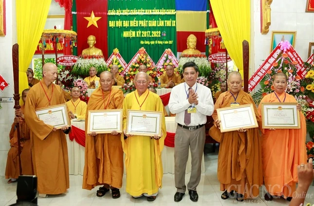 Trang nghiêm tổ chức Đại hội Phật giáo tỉnh Hậu Giang ảnh 9 H9.jpg