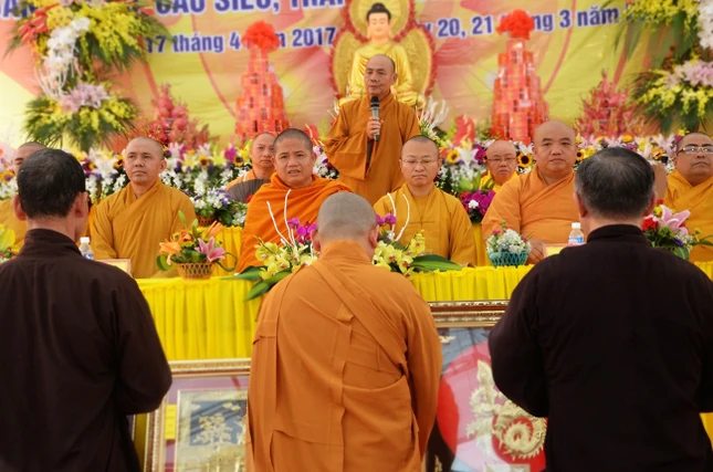 chua kim quang bn (38).jpg
