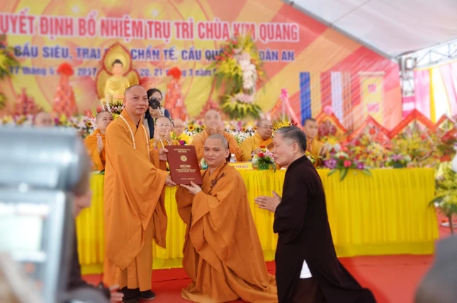 chua kim quang bn (22).jpg