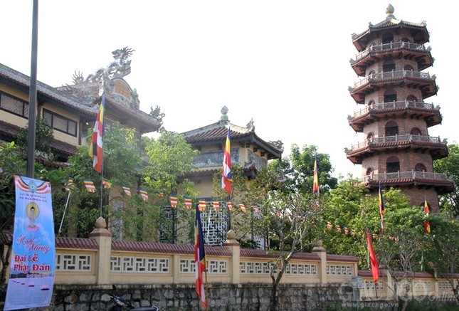 Chùm ảnh: Không khí Phật đản đã về trên đất cố đô ảnh 6 1 hue02.jpg