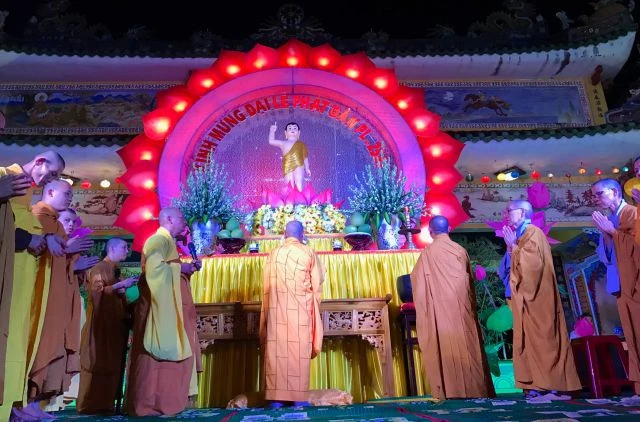 Nét đẹp rước Phật ở Hội An ảnh 5 16.jpg