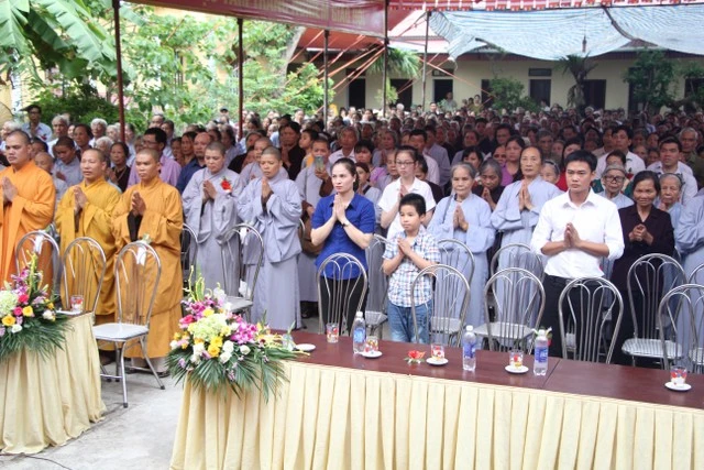 Phật giáo huyện Vũ Thư tổ chức Đại lễ Phật đản ảnh 3 IMG_0262.JPG