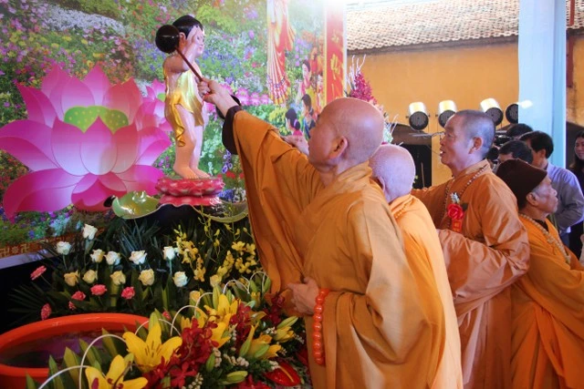 Phật giáo huyện Vũ Thư tổ chức Đại lễ Phật đản ảnh 4 IMG_0273.JPG