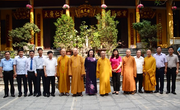 Các ban ngành T.Ư chúc mừng Phật đản GHPGVN ảnh 5 Các ban ngành T.Ư chúc mừng Phật đản GHPGVN ảnh 5
