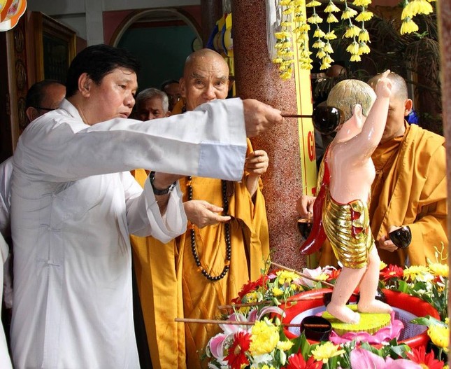 Tổ đình Vạn Thọ, chùa Báo Ân tổ chức lễ tắm Phật ảnh 1 vugiang3.jpg